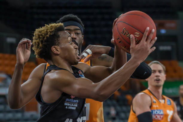 科隆队的防 科隆队的防