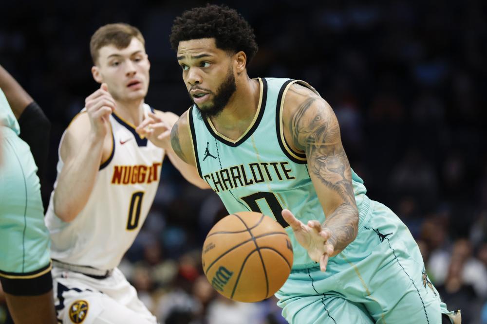 三凭借其惊 三凭借其惊