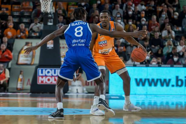 维在球队运 维在球队运